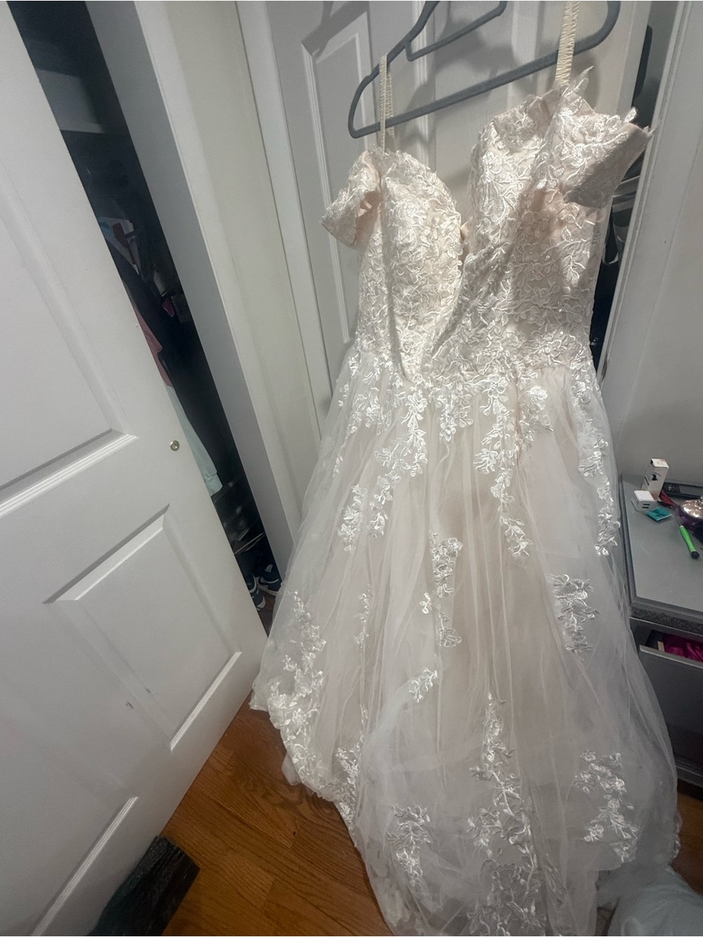 Champagne Lace Off Shoulder A-Line Wedding Dress Size 18 Plus